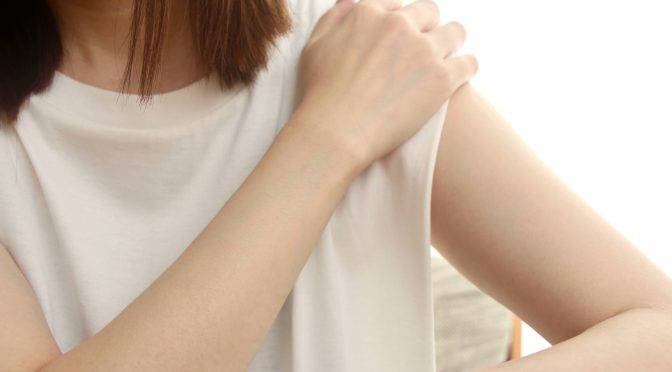 五十肩でお困りのあなたへ――痛みを体の声として受けとめるということ――
