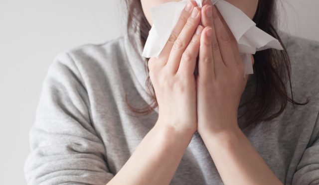 とも治療室の花粉症治療は、まず徹底的に, 冷えとりから。